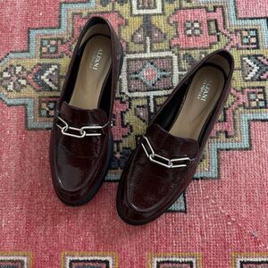 Alfani Step Flex Dark Red/Burgandy Patent Leather Loafers w/Silver Chain Sz 9.5